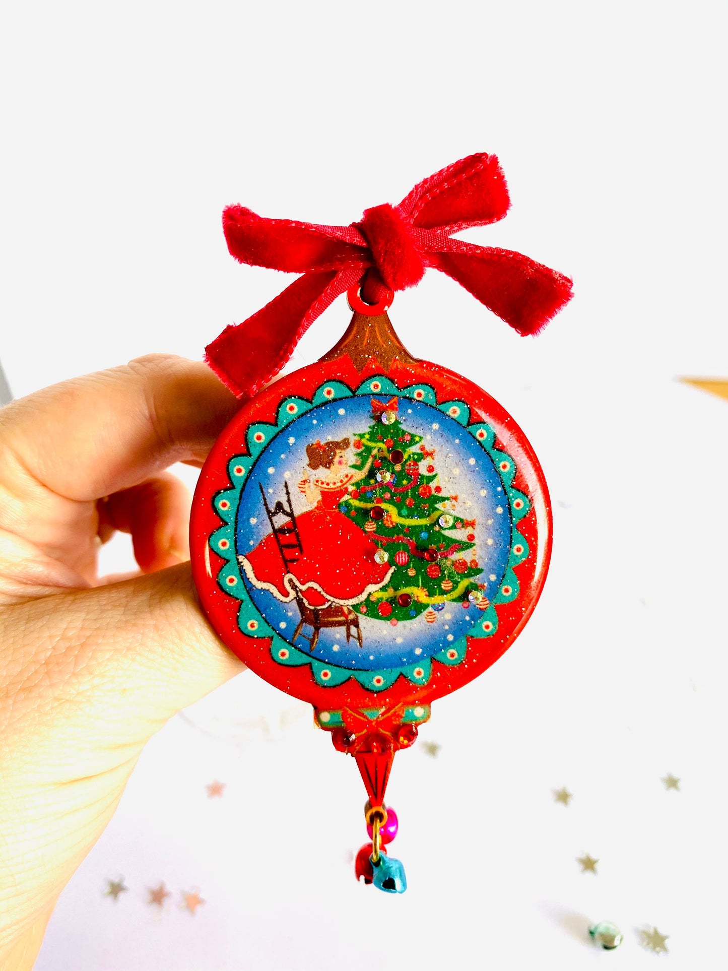 Brooch - Christmas Bauble