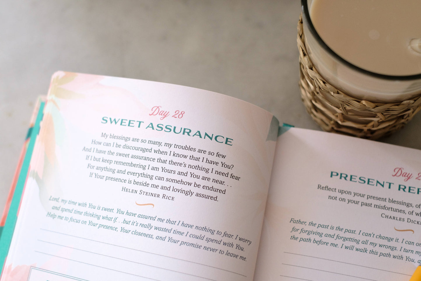 Journal - A Year of God's Goodness: A Prayer & Praise Tracker for Women