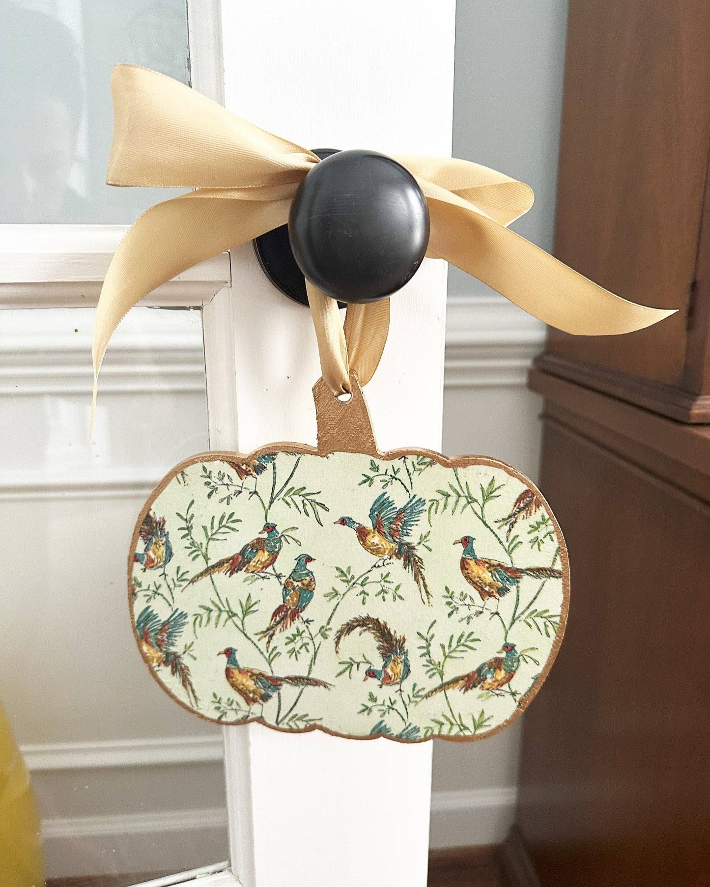 Door Hanger - Flying Pheasant - 8" Pumpkin