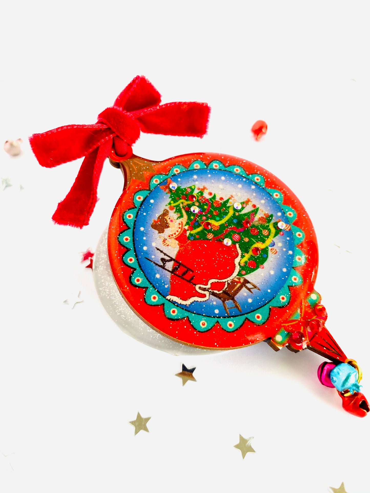 Brooch - Christmas Bauble