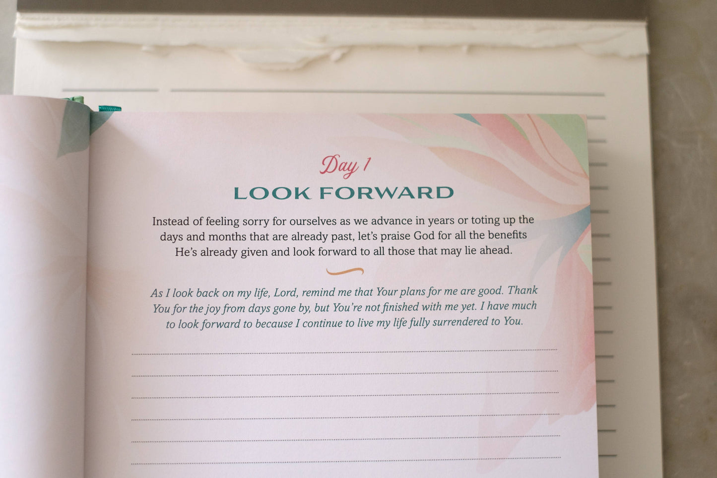 Journal - A Year of God's Goodness: A Prayer & Praise Tracker for Women