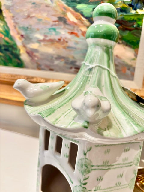 Bird House - Pagoda - Chinoiserie - Grandmillennial