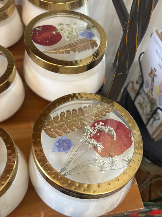 Candle: Winterberry Frost - Large Pressed Floral