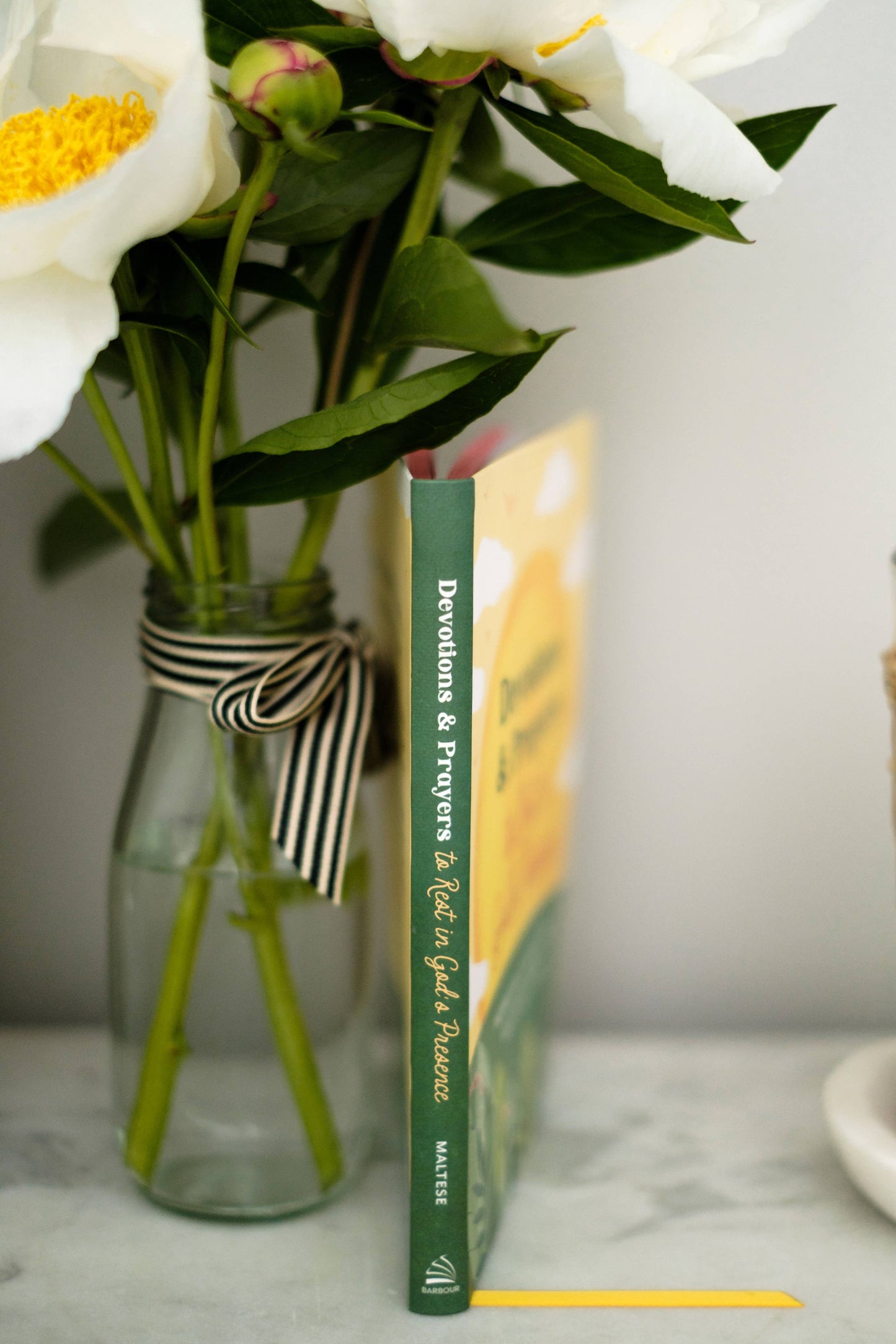 Devotional - Devotions & Prayers to Rest in God's Presence